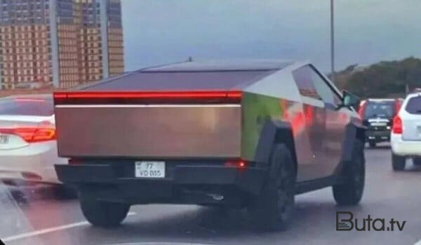  Bakıda gündəm olan bu maşın kimindir? - Foto  