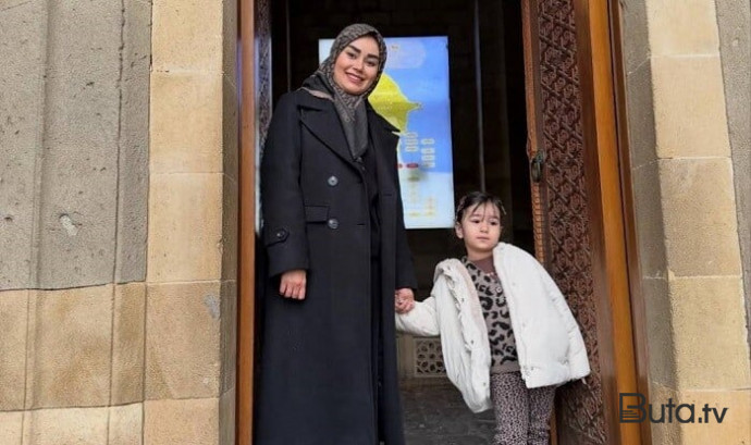  63 yaşlı nazirin 30 yaşlı xanımı Bakıda - Foto  