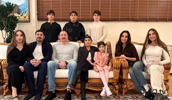  Prezidentin ad günündən ailə - Fotosu  