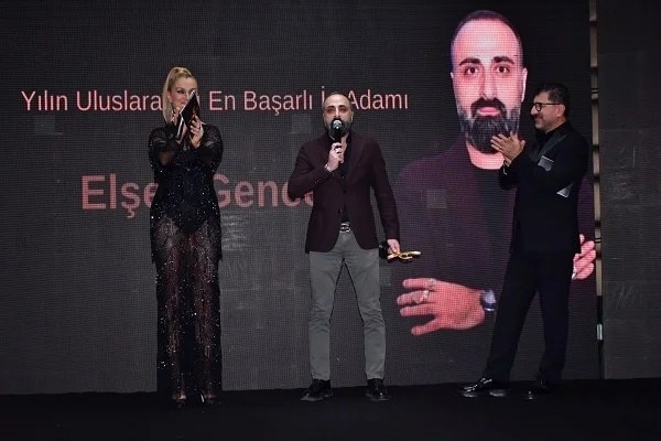  “Ganjavi Holding”in prezidenti Elşən Gəncəvi İstanbul şəhərində beynəlxalq mukafata layiq görülüb - FOTOLAR 