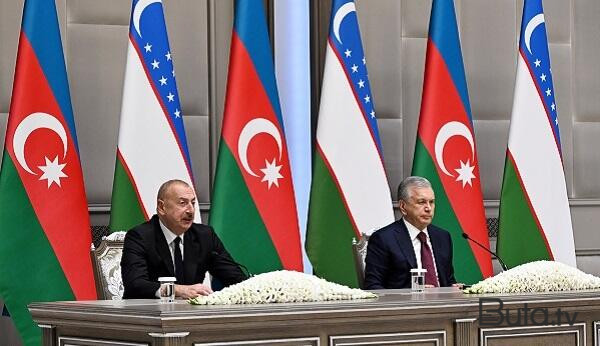  Prezidentlər mətbuata bəyanatlarla çıxış edir  