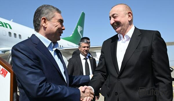  Berdiməhəmmədov Füzuliyə getdi, Əliyev qarşıladı - Foto  