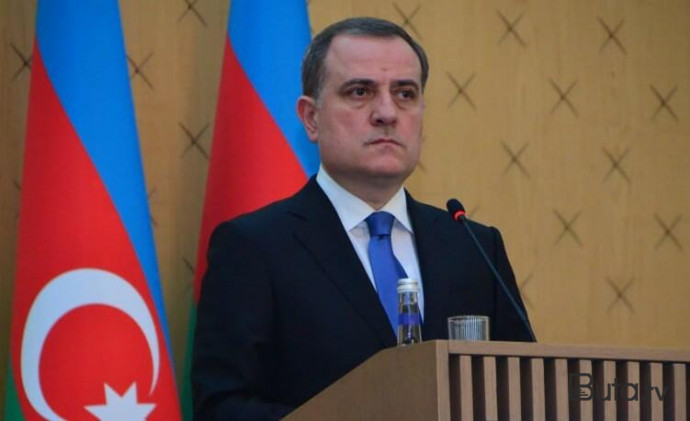  Bayramov pakistanlı həmkarı ilə telefon danışığı apardı  