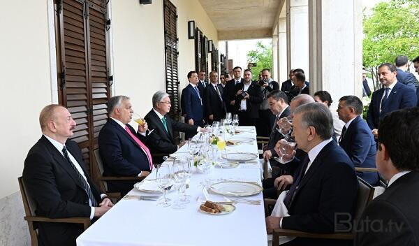  Budapeştdə TDT liderlərinin şərəfinə rəsmi lanç verildi - Foto  