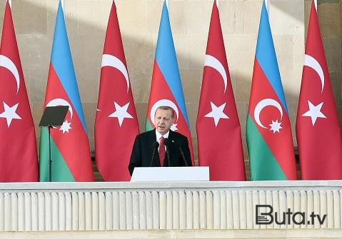  Ərdoğan Bülənd Bakilərin Qarabağla bağlı şeirini səsləndirdi  