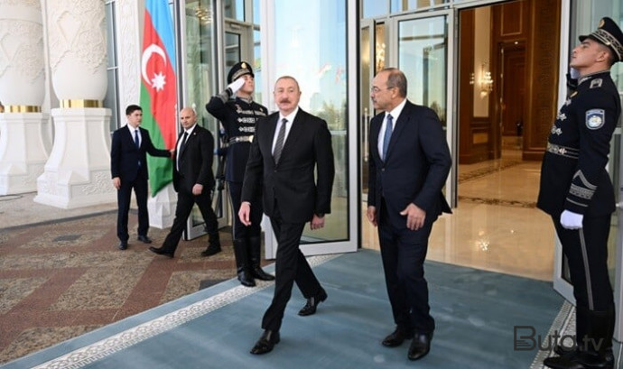  Əliyev Daşkənddə tədbirdə iştirak etdi, Qasımov mükafatlandırıldı  