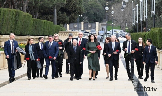 Tamerlan Qarayev Bakıdadır - Foto  