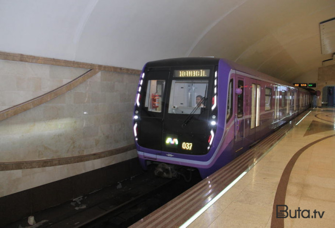  Metroda qatarların hərəkətində ləngimələr oldu - Foto  
