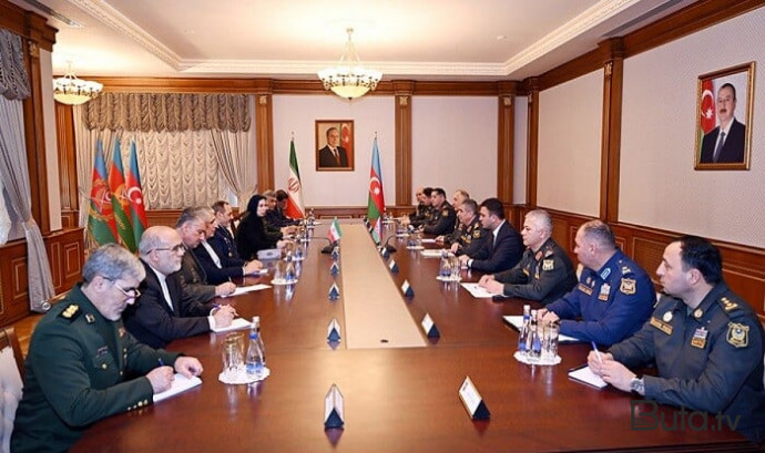  Azərbaycan və İran müdafiə nazirləri görüşdü - Video  