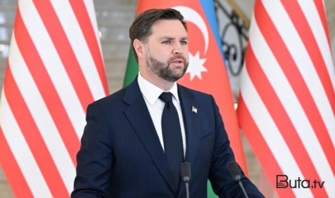  Vens və xanımı Şəhidlər xiyabanını ziyarət etdi  