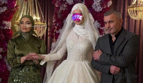 Qurban Qurbanov xanımı və qızı ilə - Foto  