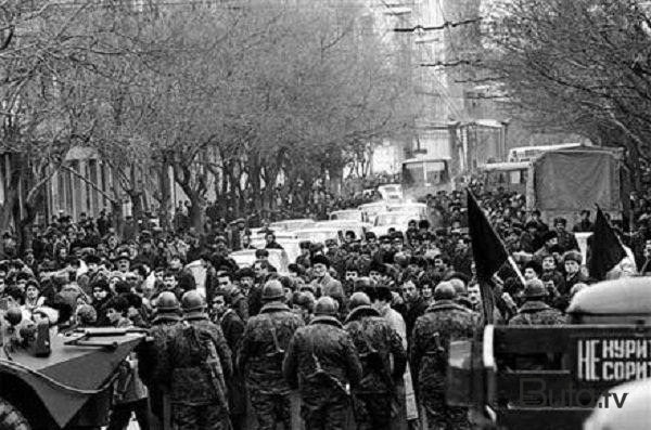  Qanlı 20 Yanvardan 36 il ötür  