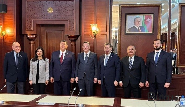  İsrail xarici işlər naziri Milli Məclisdə  