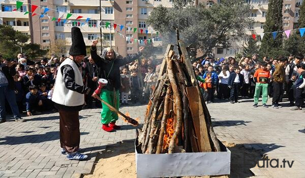  Nə Keçəl üçün müraciət var, nə də Kosa...  