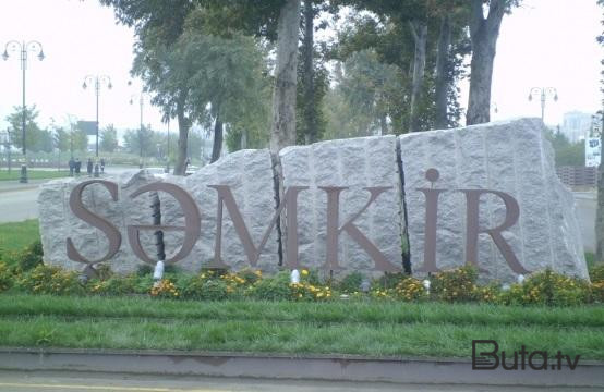  Şəmkirdə ana və oğul döyüldü  