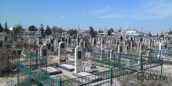  Tovuzda qadın ərinin məzarı başında öldü  
