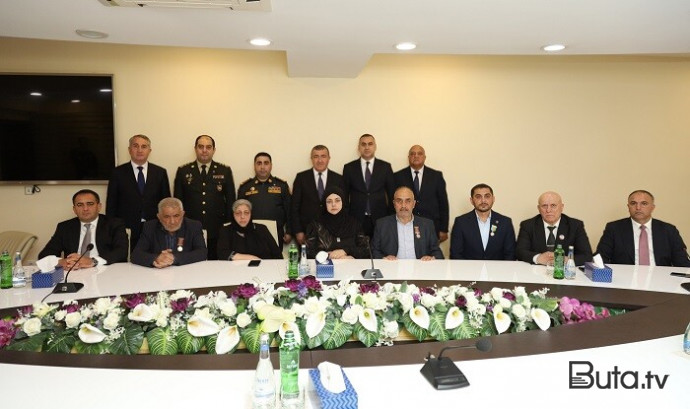  Xətaidə təltif olunan hərbçilərin mükafatları təqdim edildi - Foto  