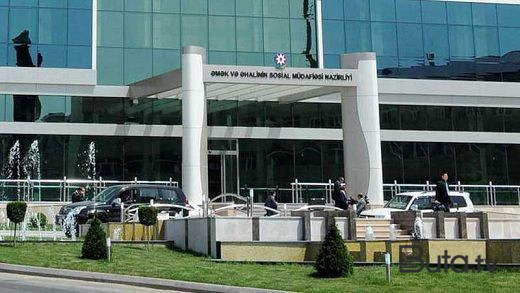  Bu il paytaxt və regionlarda 74 əmək yarmarkası keçirildi  
