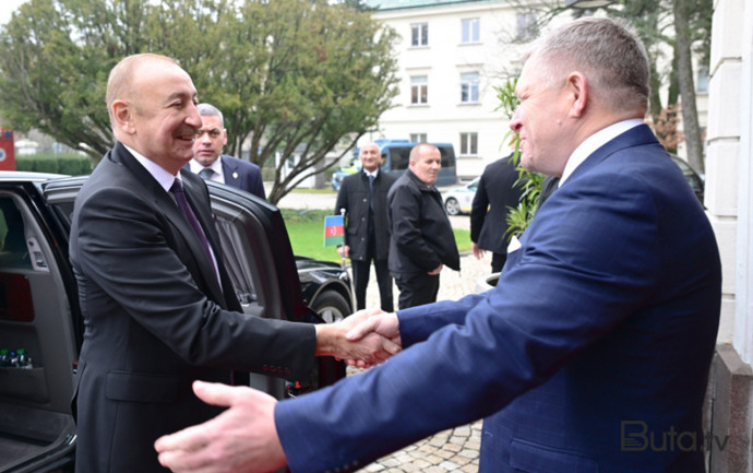  Prezident Slovakiya Baş nazirinə təşəkkür etdi  