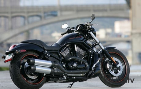  Bakıda motosiklet yerüstü piyada keçidinə çırpıldı, sürücü öldü  