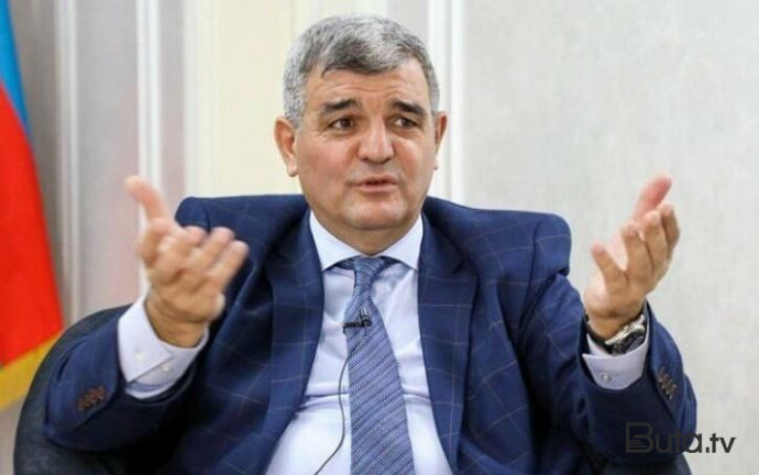  Fazil Mustafa Badamovu müdafiə etdi: Onlardan fərqiniz yoxdur?  